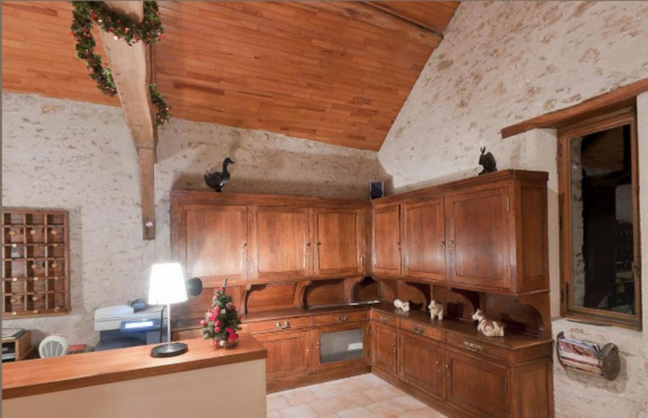 Готель La Ferme Des Vallees Les Essarts-le-Roi Екстер'єр фото